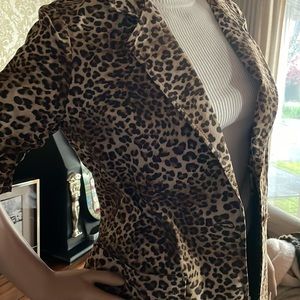 Karen Kane leopard print half sleeve blazer